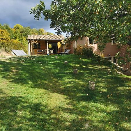 La Peyregoune, Logement En Pleine Nature Et Table D'Hotes Blieux Exterior foto